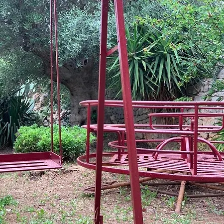 Sara Castellana Grotte
